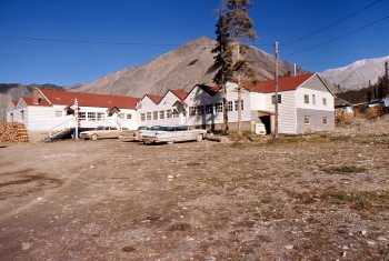 Lakeview Lodge, Alaska Highway